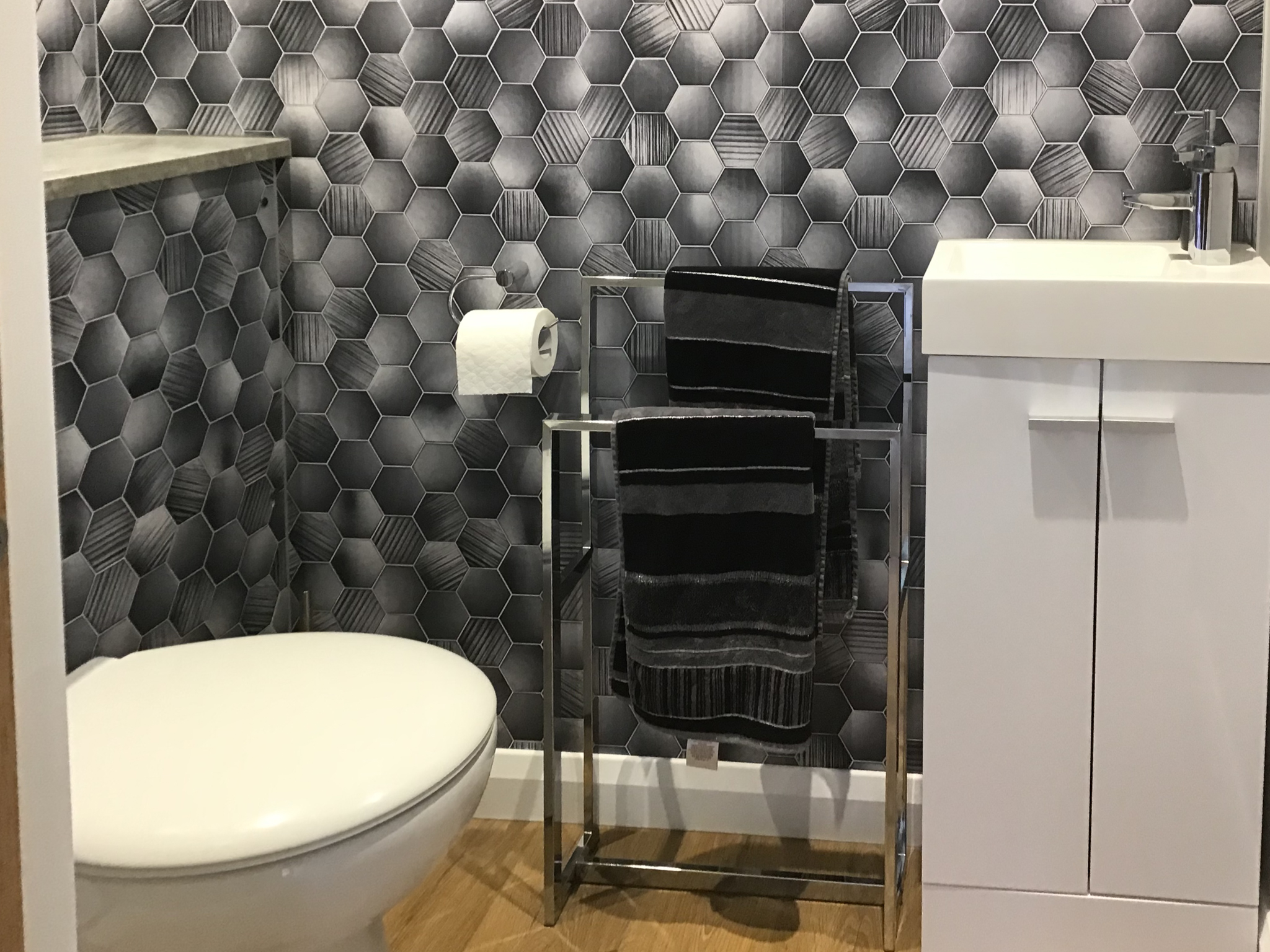 garden room bathroom